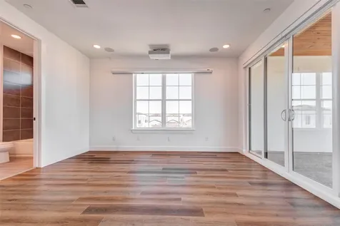 2751 Freund Street Houston TX 77003