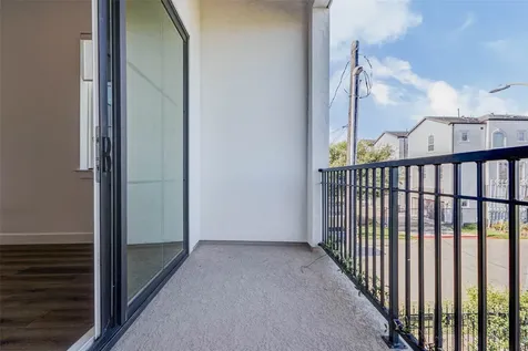2751 Freund Street Houston TX 77003