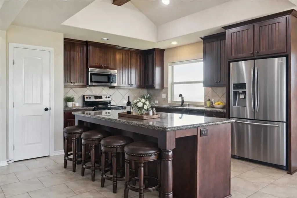 2407 Thuesen Road Beasley TX 77417
