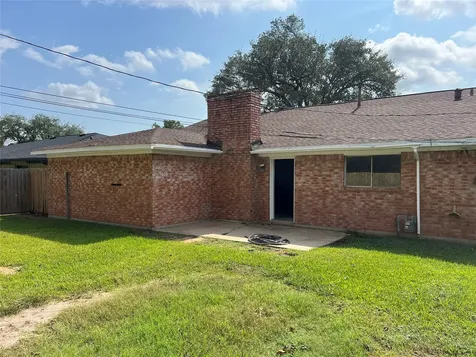 1104 E 13th Street Deer Park TX 77536