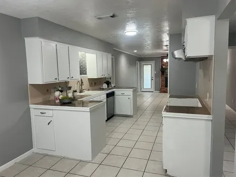 1104 E 13th Street Deer Park TX 77536