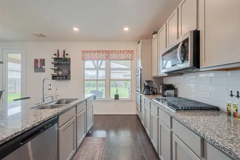 1714 Clifton Hills Lane Richmond TX 77469