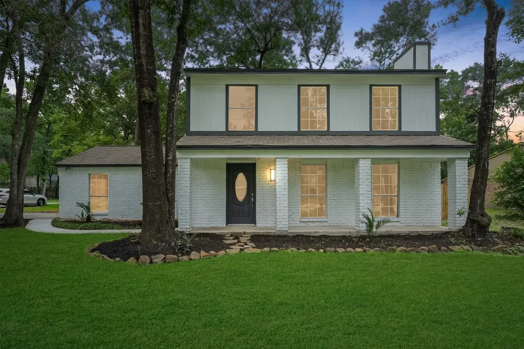 90 Crystal Lake Lane The Woodlands TX 77380