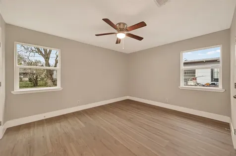 5833 Southlea Street Houston TX 77033