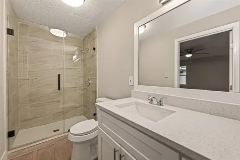 5833 Southlea Street Houston TX 77033