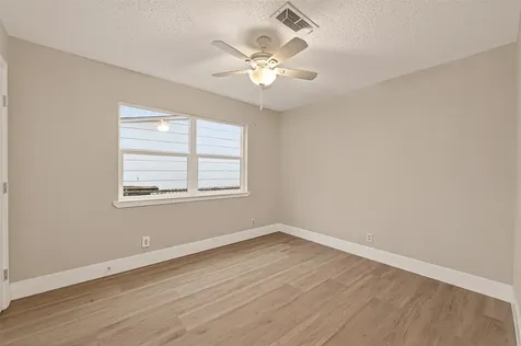 5833 Southlea Street Houston TX 77033