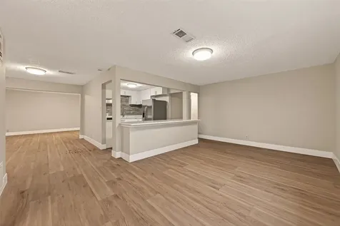 5833 Southlea Street Houston TX 77033