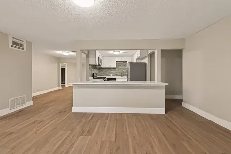 5833 Southlea Street Houston TX 77033