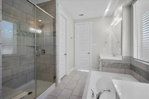 13814 Russell Court Mont Belvieu TX 77523