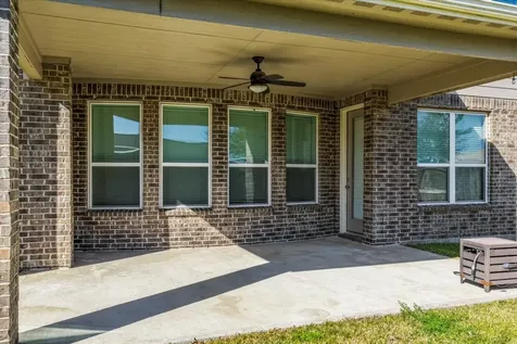 13814 Russell Court Mont Belvieu TX 77523