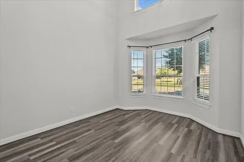 13814 Russell Court Mont Belvieu TX 77523