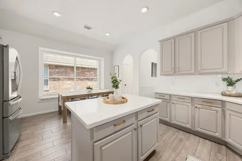 26867 Castlecliff Lane Kingwood TX 77339
