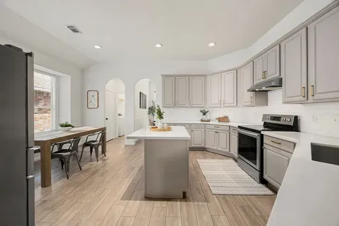 26867 Castlecliff Lane Kingwood TX 77339