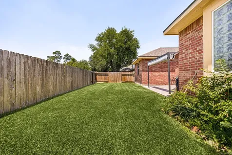 26867 Castlecliff Lane Kingwood TX 77339