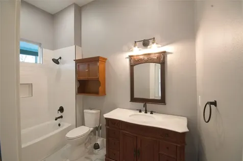 505 Winnie Street Houston TX 77009