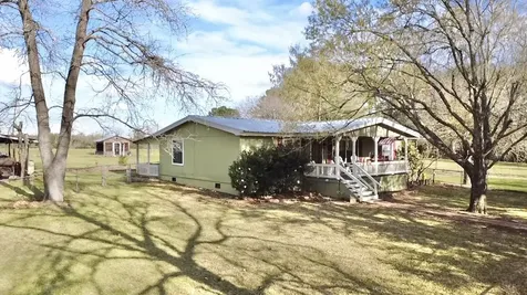 908 N Pitzer Street Colmesneil TX 75938