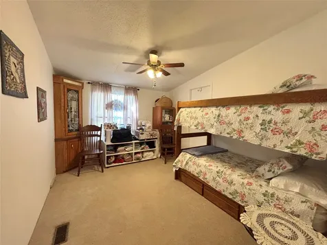 908 N Pitzer Street Colmesneil TX 75938