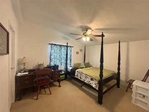 908 N Pitzer Street Colmesneil TX 75938