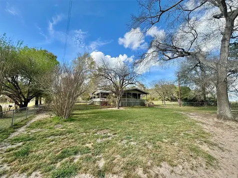 908 N Pitzer Street Colmesneil TX 75938
