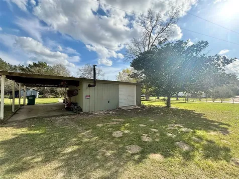 908 N Pitzer Street Colmesneil TX 75938
