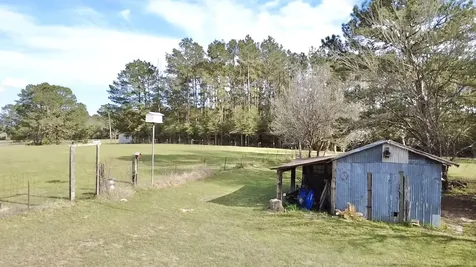 908 N Pitzer Street Colmesneil TX 75938