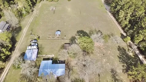 908 N Pitzer Street Colmesneil TX 75938