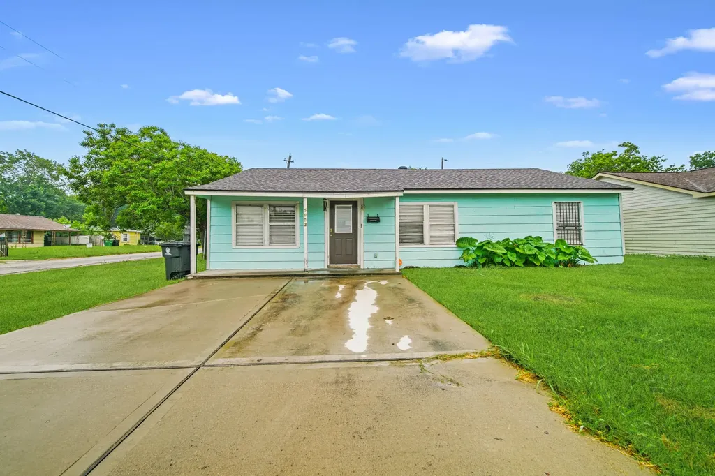 5003 Ridgeway Drive Houston TX 77033