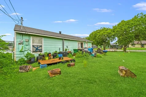 5003 Ridgeway Drive Houston TX 77033