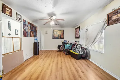 5003 Ridgeway Drive Houston TX 77033