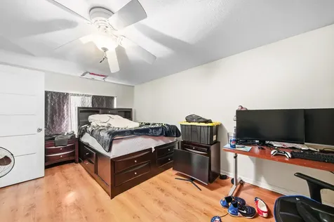 5003 Ridgeway Drive Houston TX 77033