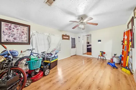 5003 Ridgeway Drive Houston TX 77033