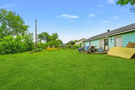 5003 Ridgeway Drive Houston TX 77033