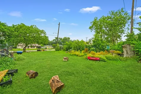 5003 Ridgeway Drive Houston TX 77033