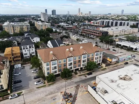 2120 Kipling Street 206 Houston TX 77098