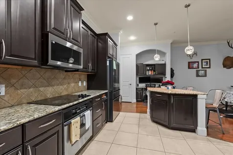 2120 Kipling Street 206 Houston TX 77098