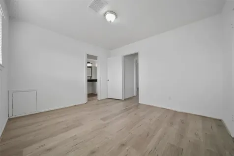 1403 Blalock Road 15 Houston TX 77055