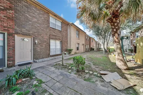 1403 Blalock Road 15 Houston TX 77055