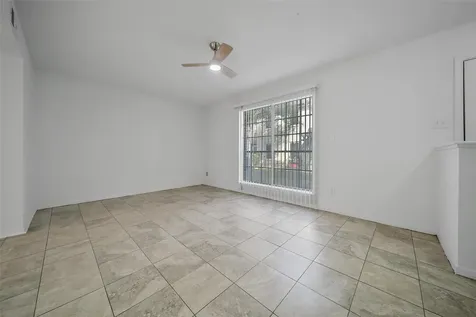 1403 Blalock Road 15 Houston TX 77055