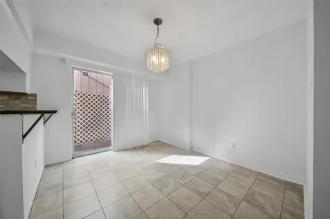 1403 Blalock Road 15 Houston TX 77055