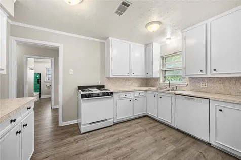 223 Wildwood Street Baytown TX 77520