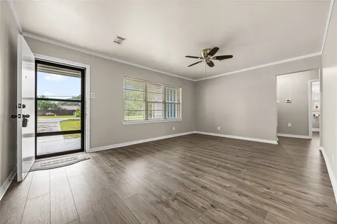 223 Wildwood Street Baytown TX 77520