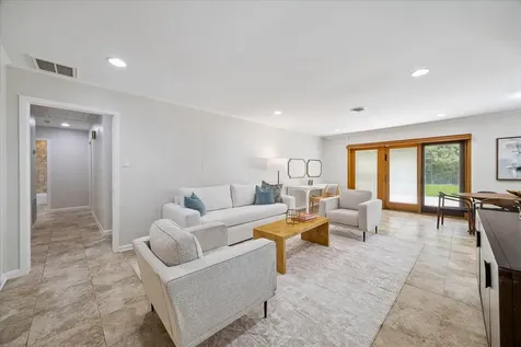 9777 Larston Street Houston TX 77055