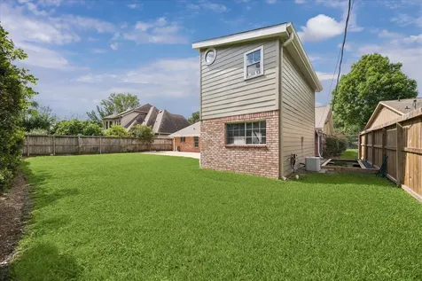 9777 Larston Street Houston TX 77055
