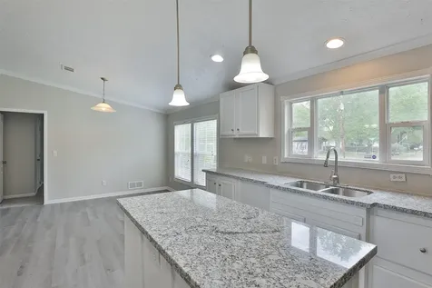 1520 W Creek Drive Conroe TX 77304