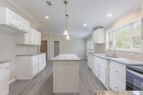 1520 W Creek Drive Conroe TX 77304