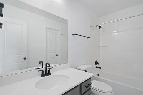 3915 Silver Falls Lane League City TX 77573