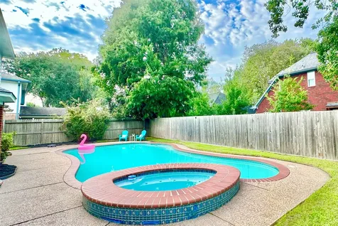 1901 Palo Duro Street Friendswood TX 77546