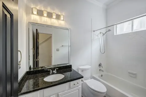 5207 Blossom Street Houston TX 77007