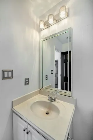 5207 Blossom Street Houston TX 77007