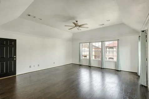 5207 Blossom Street Houston TX 77007